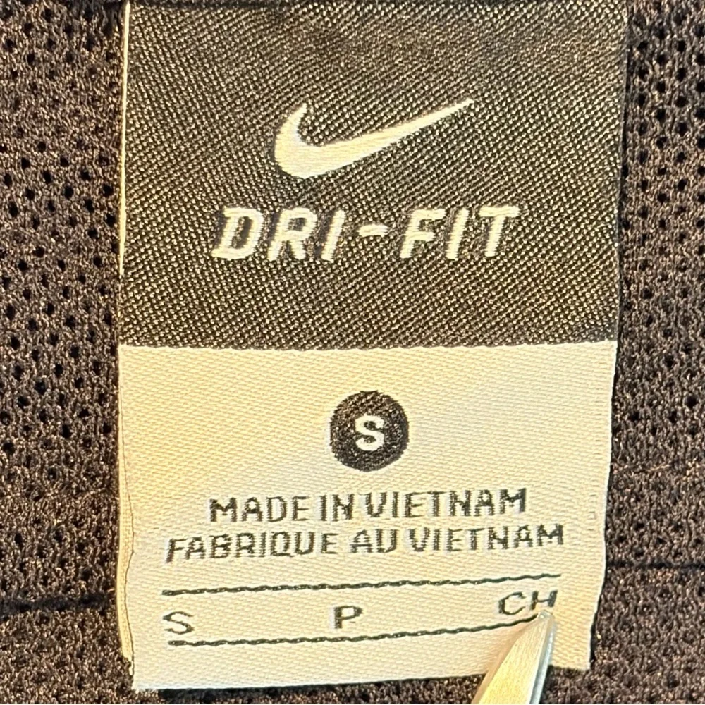 Nike Dri-FIT Gym Shorts with Drawstring and Elastic Waist - Picture 3 of 6